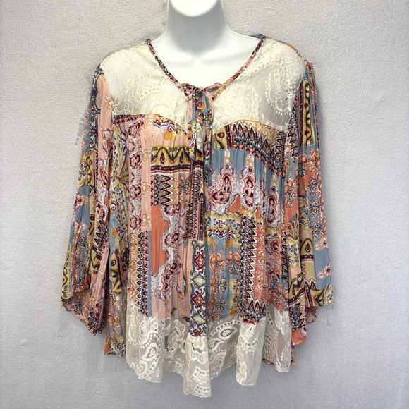Melissa Paige Tops - Melissa Paige Boho Tunic Blouse Top Womens Medium M Feminine Paisley Lace Hem